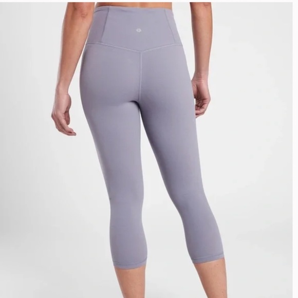 Athleta Elation Capri - Picture 3 of 4